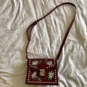 Lulu’s maroon crossbody LAST CALL!!